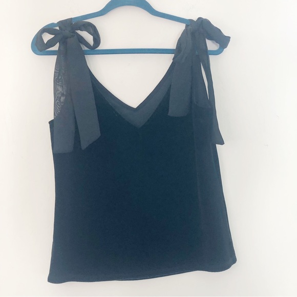 🐝 3/$20 Gibson Black Velvet Tie Shoulder Sleeveless Top Petite size Extra Small - Picture 6 of 8